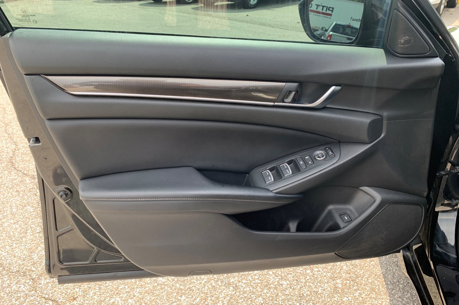Certified Used 2018 Black Honda Sport 2.0T image 8