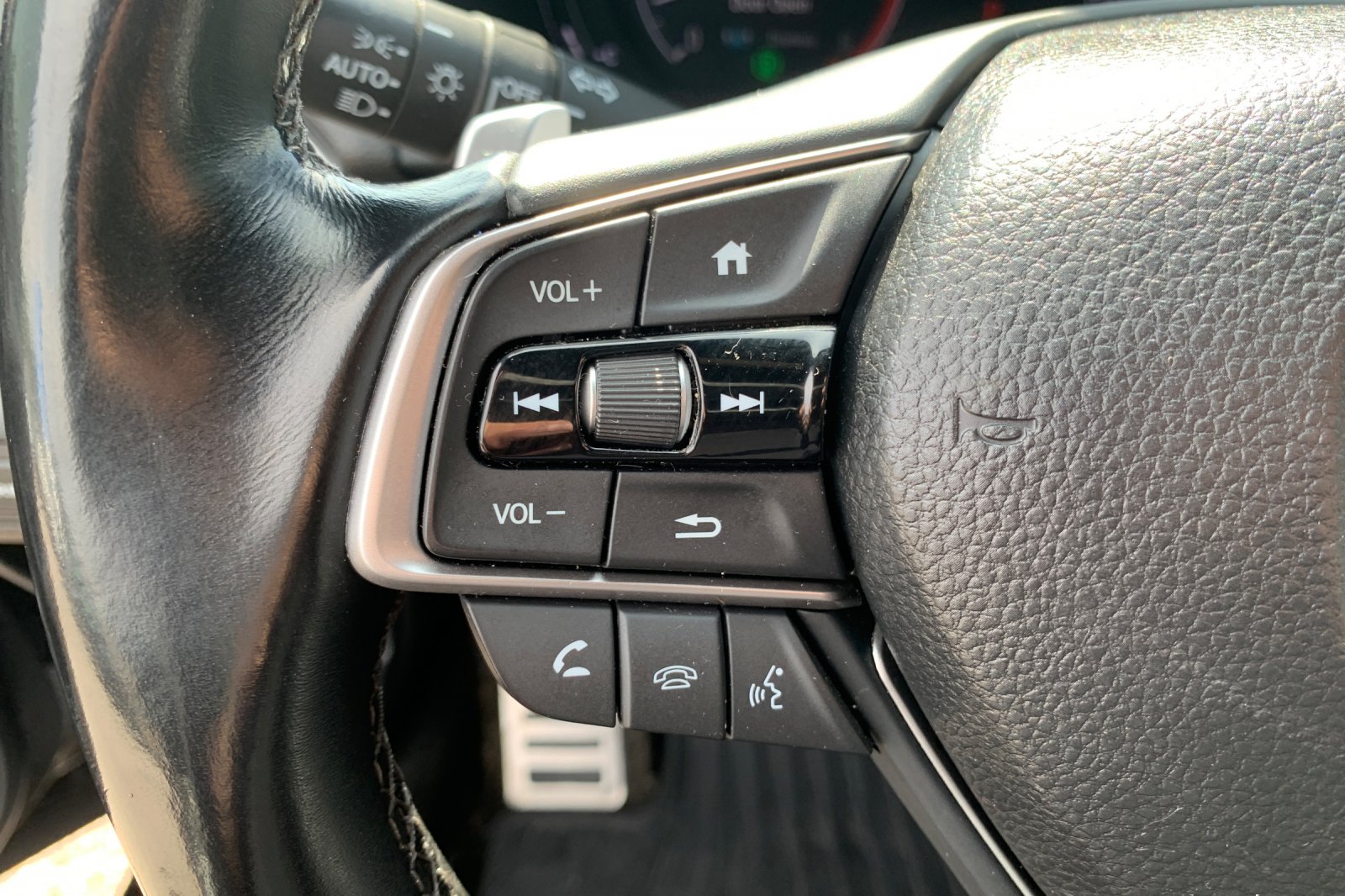 Certified Used 2018 Black Honda Sport 2.0T image 22