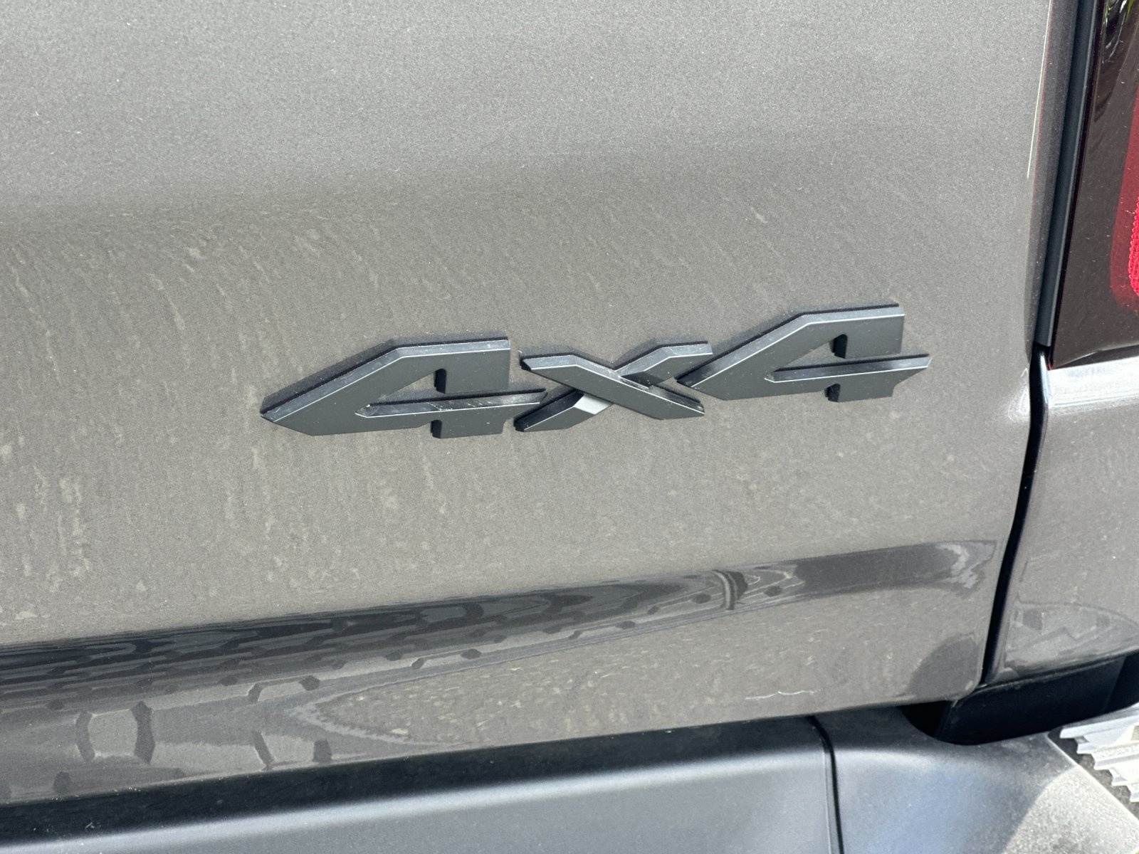 New 2026 Granite Crystal Metallic Clear-Coat Exterior Paint RAM Big Horn/Lone Star image 24