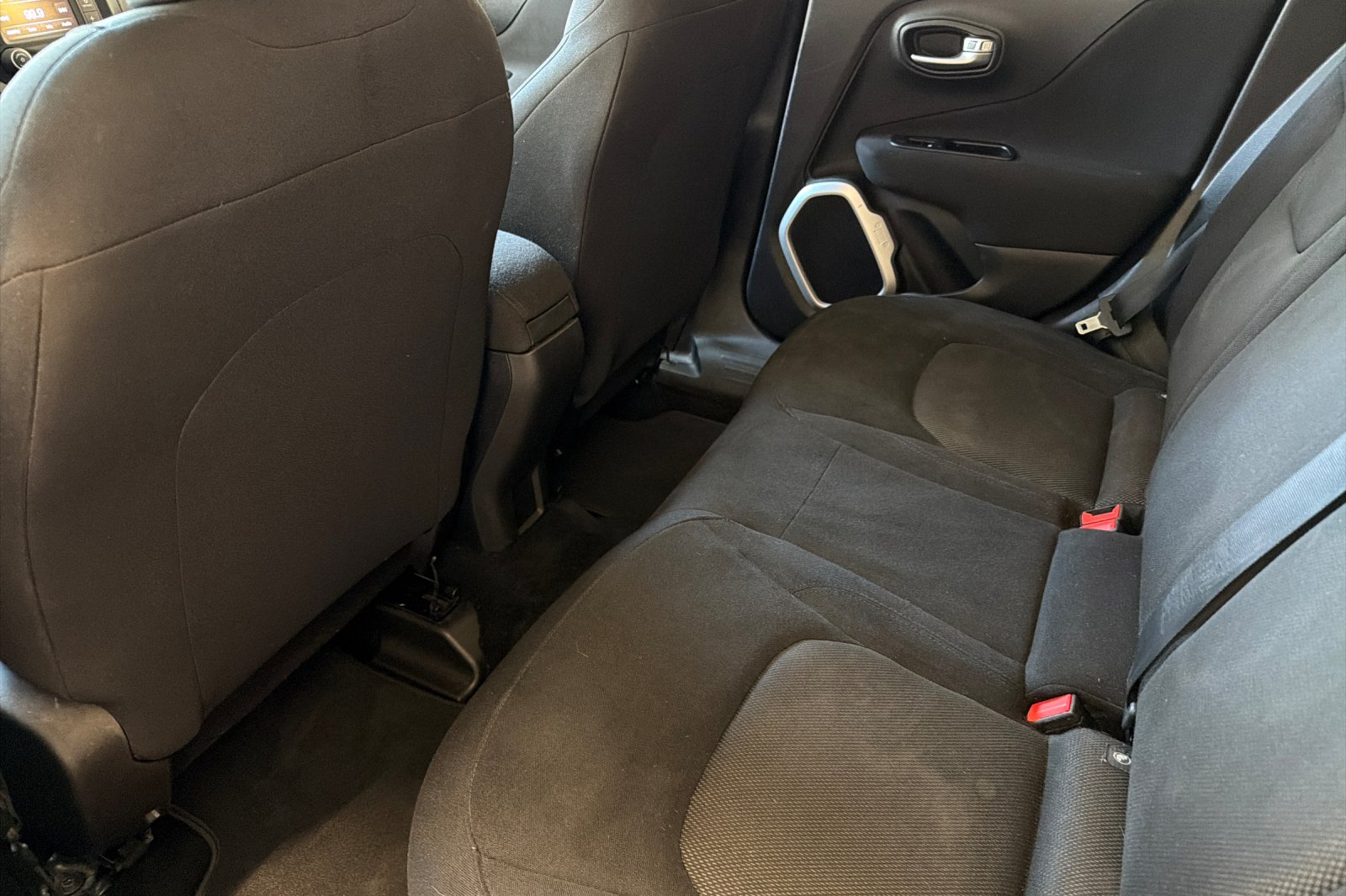 Used 2019 Black Clearcoat Jeep Sport image 12