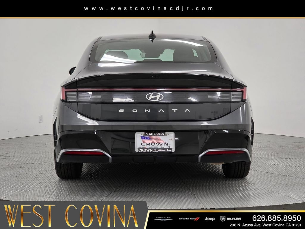 Used 2024 Gray Hyundai SEL image 6