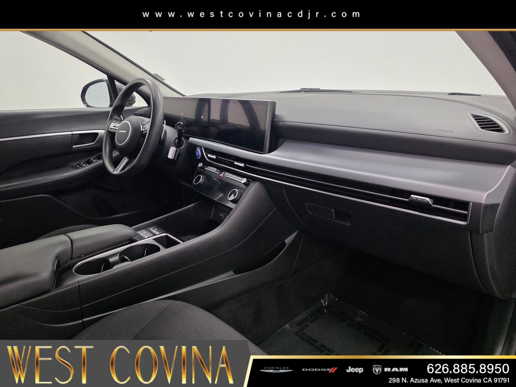 Used 2024 Gray Hyundai SEL image 11