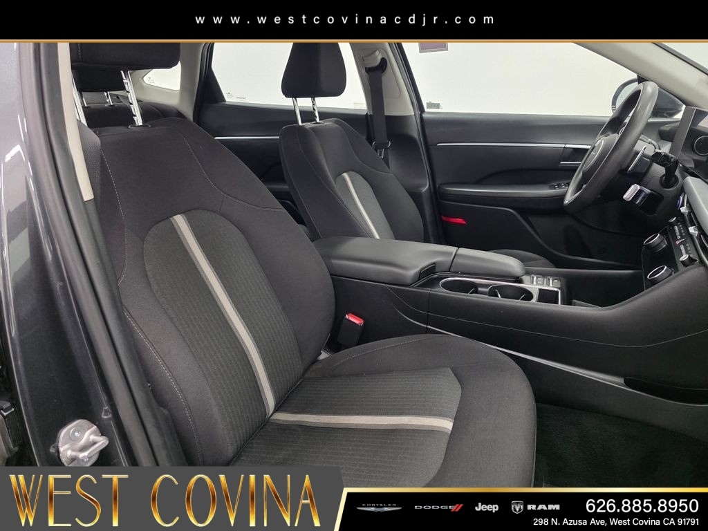 Used 2024 Gray Hyundai SEL image 13