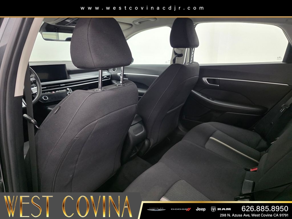 Used 2024 Gray Hyundai SEL image 16