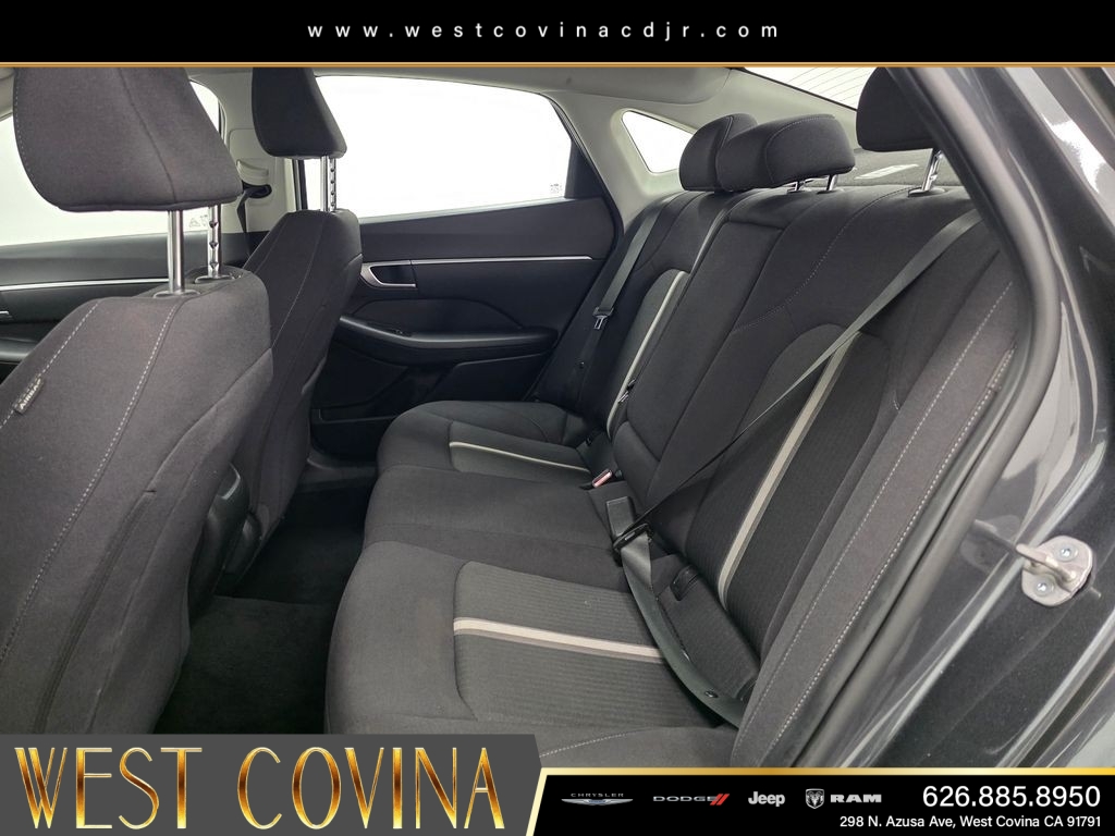 Used 2024 Gray Hyundai SEL image 17