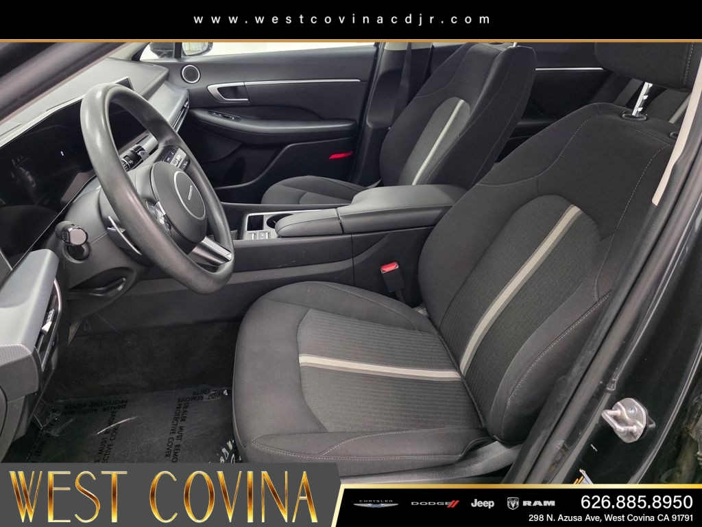 Used 2024 Gray Hyundai SEL image 19