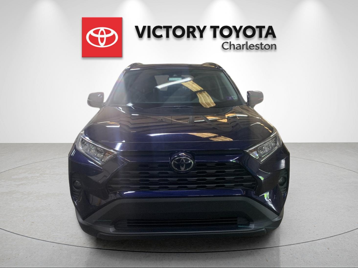 Certified Used 2021  Toyota XLE Premium image 8