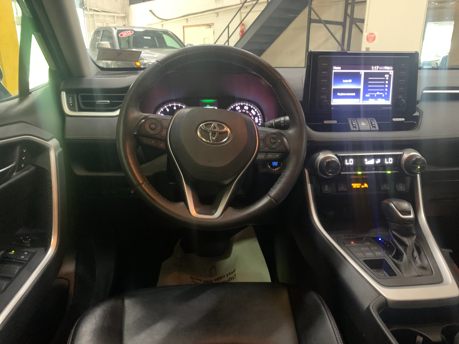 Certified Used 2021  Toyota XLE Premium image 16