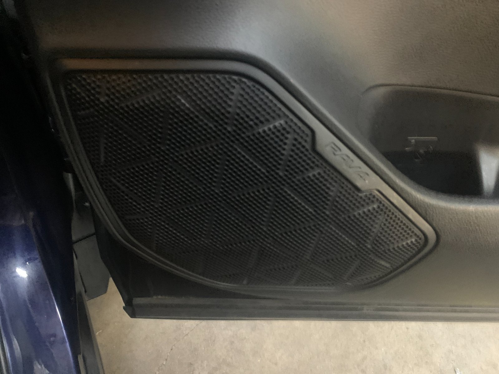 Certified Used 2021  Toyota XLE Premium image 21