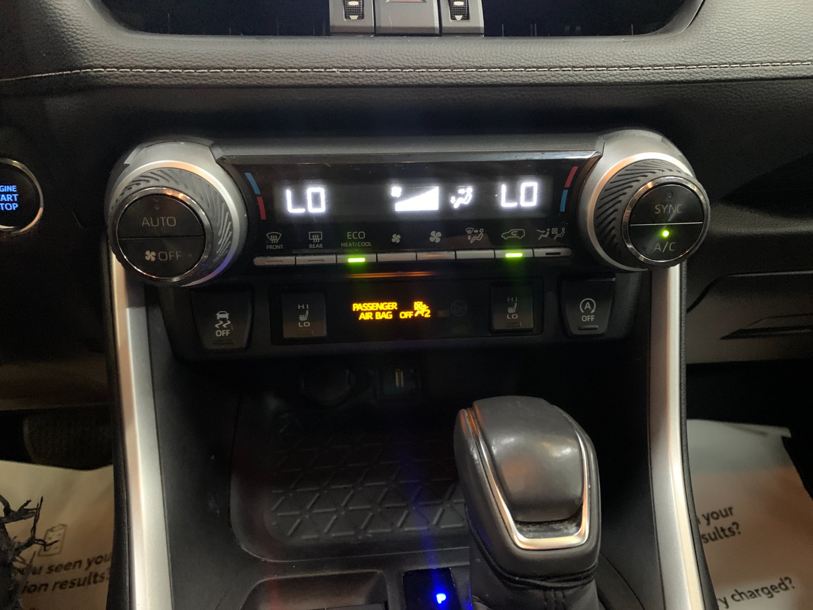 Certified Used 2021  Toyota XLE Premium image 24