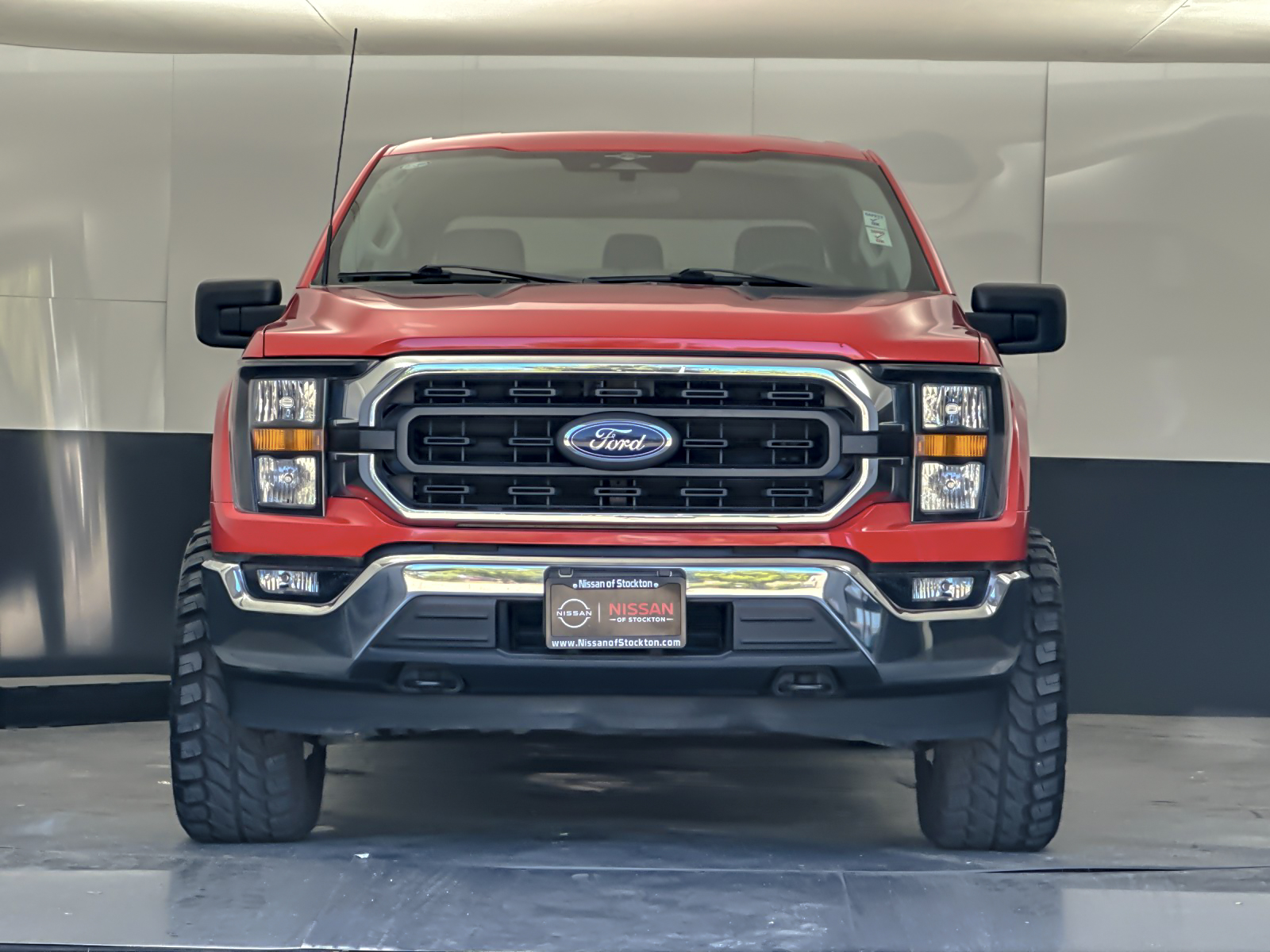 Used 2023 Red Ford XLT image 8