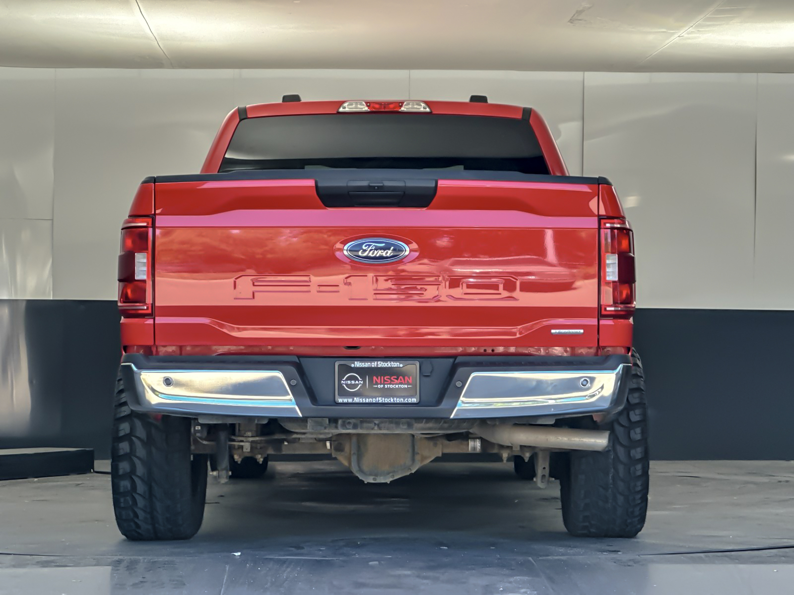 Used 2023 Red Ford XLT image 4