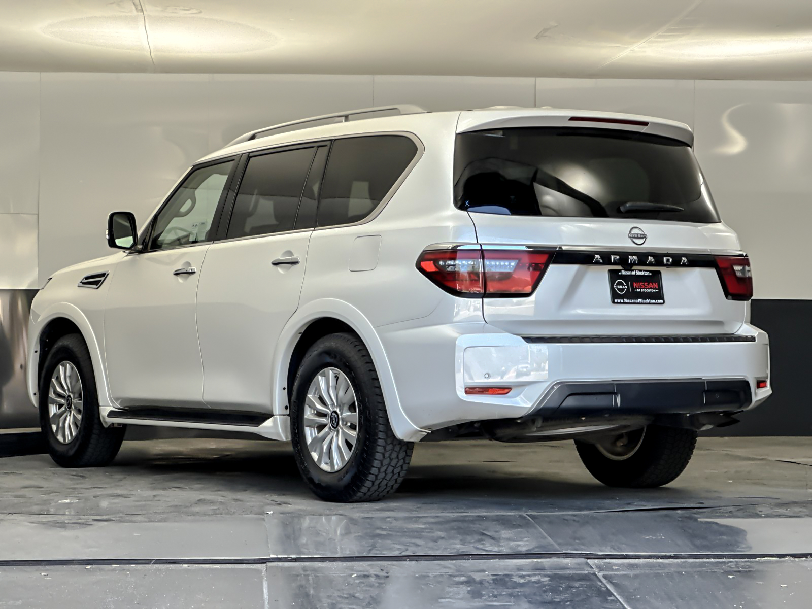 Used 2024 White Nissan SV image 5