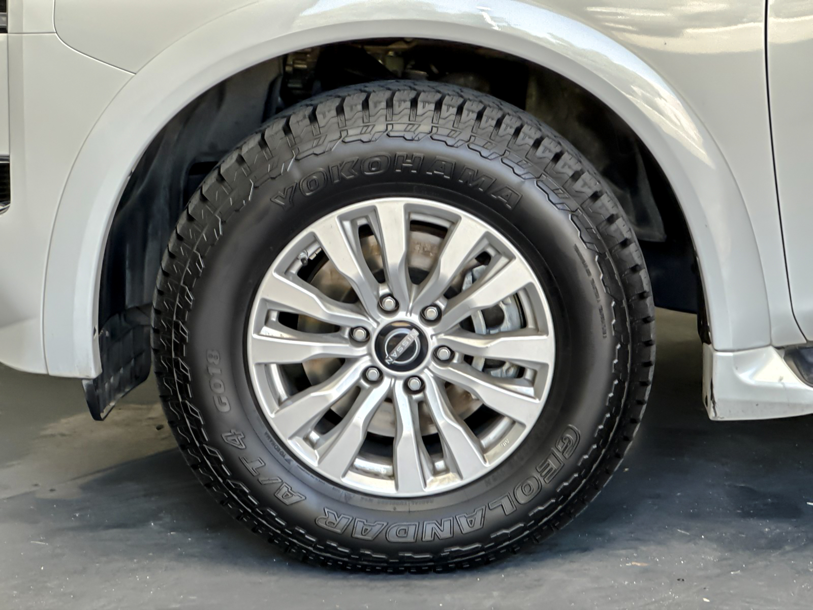 Used 2024 White Nissan SV image 26