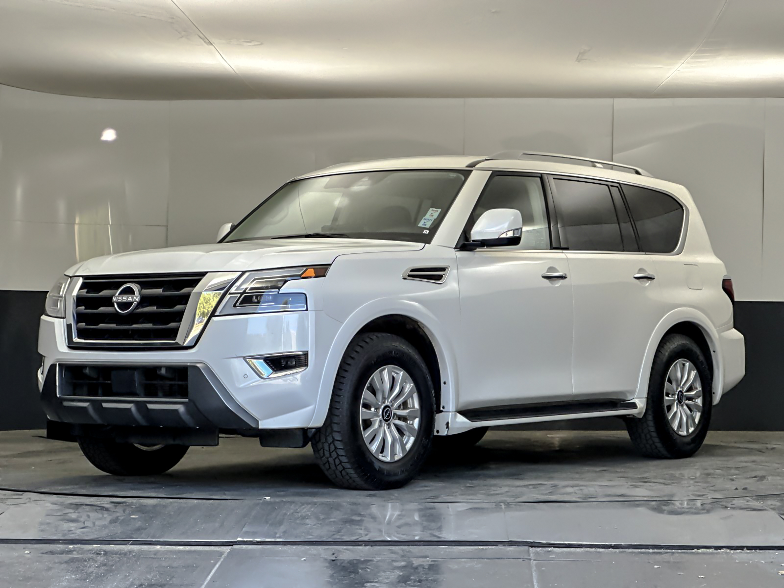 Used 2024 White Nissan SV image 7