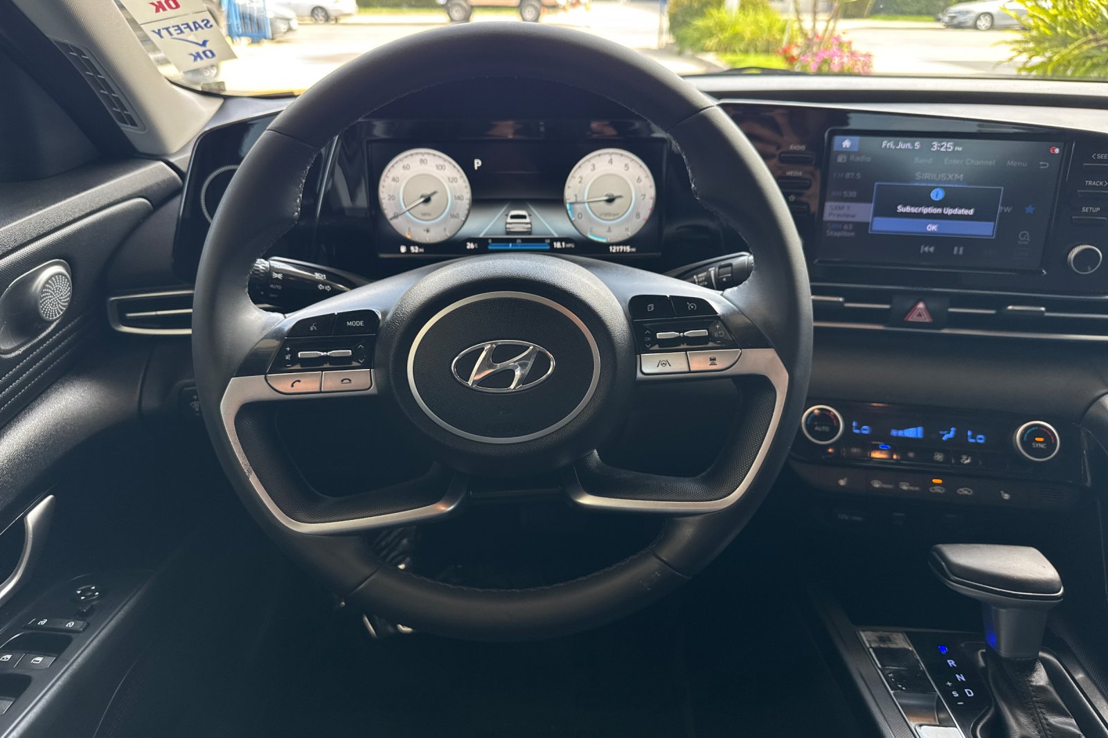 Used 2021 Phantom Black Hyundai SEL image 14