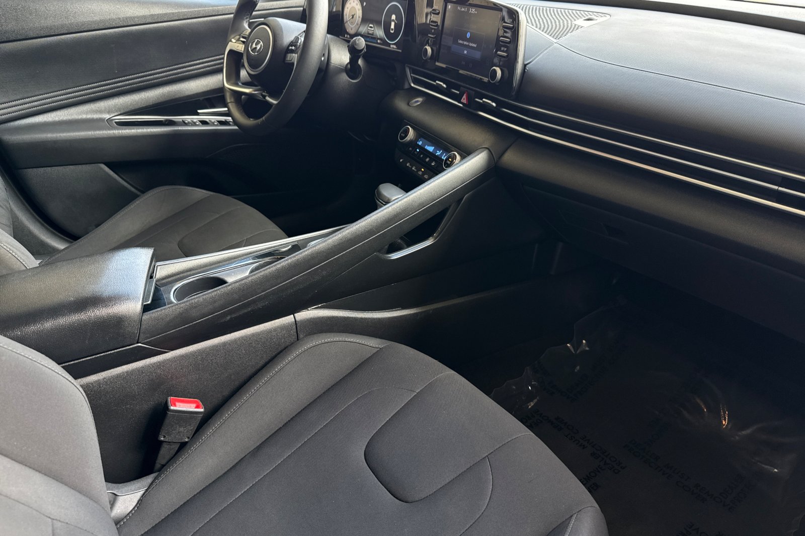 Used 2021 Phantom Black Hyundai SEL image 15