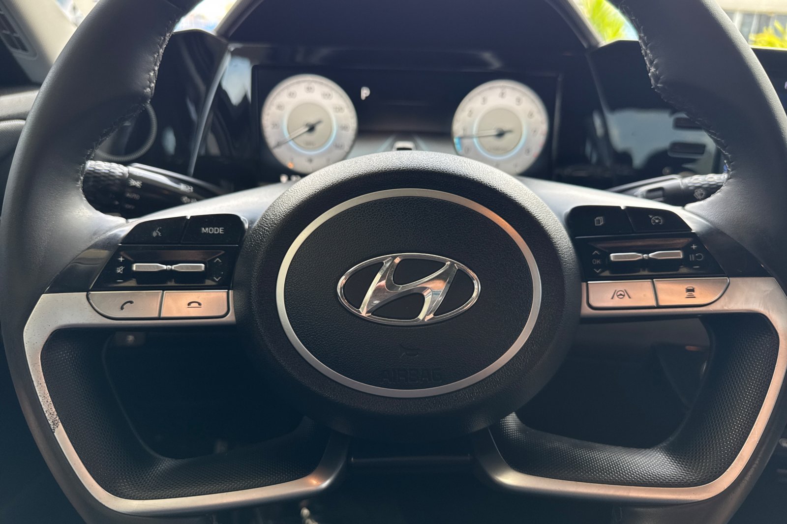 Used 2021 Phantom Black Hyundai SEL image 22