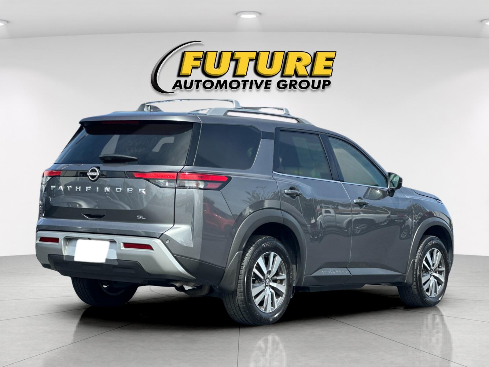 Used 2024 Gray Nissan SL image 3