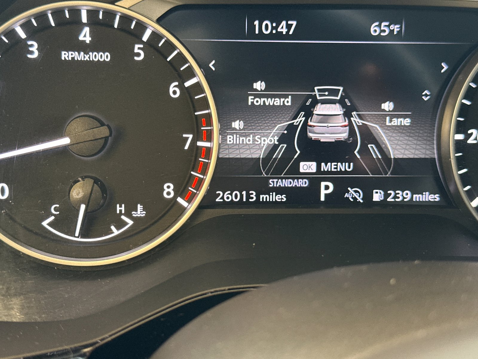 Used 2024 Gray Nissan SL image 28