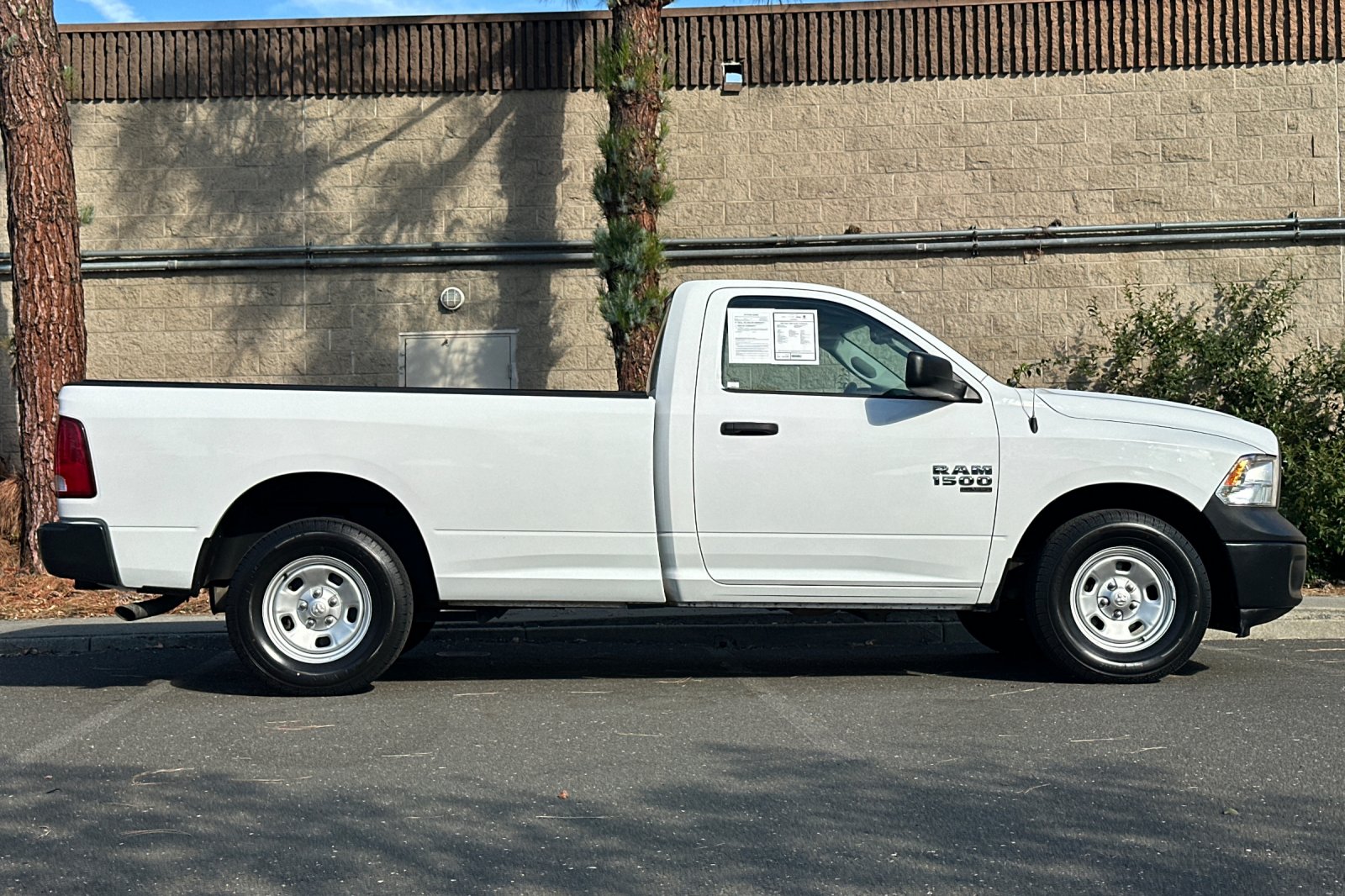 Used 2019 RAM Ram 1500 Classic Tradesman with VIN 3C6JR6DG2KG501241 for sale in Newark, CA
