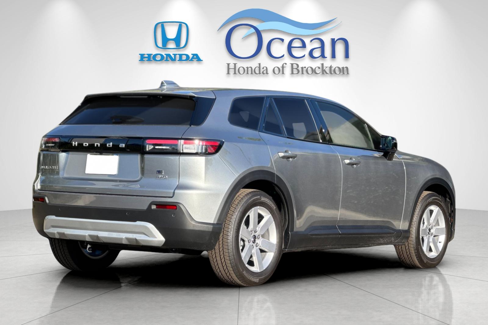 New 2026 Mercury Silver Metallic Honda EX image 5