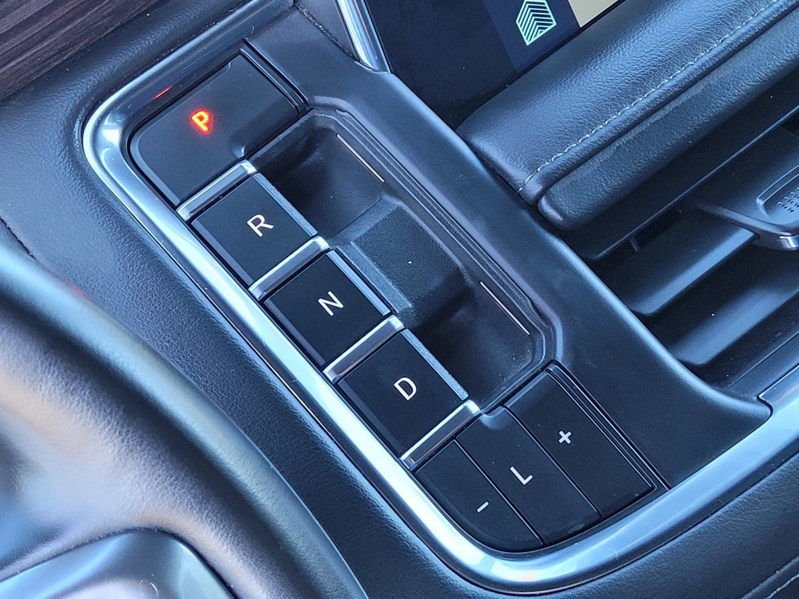 Used 2024 Dark Ash Metallic Chevrolet LT image 21