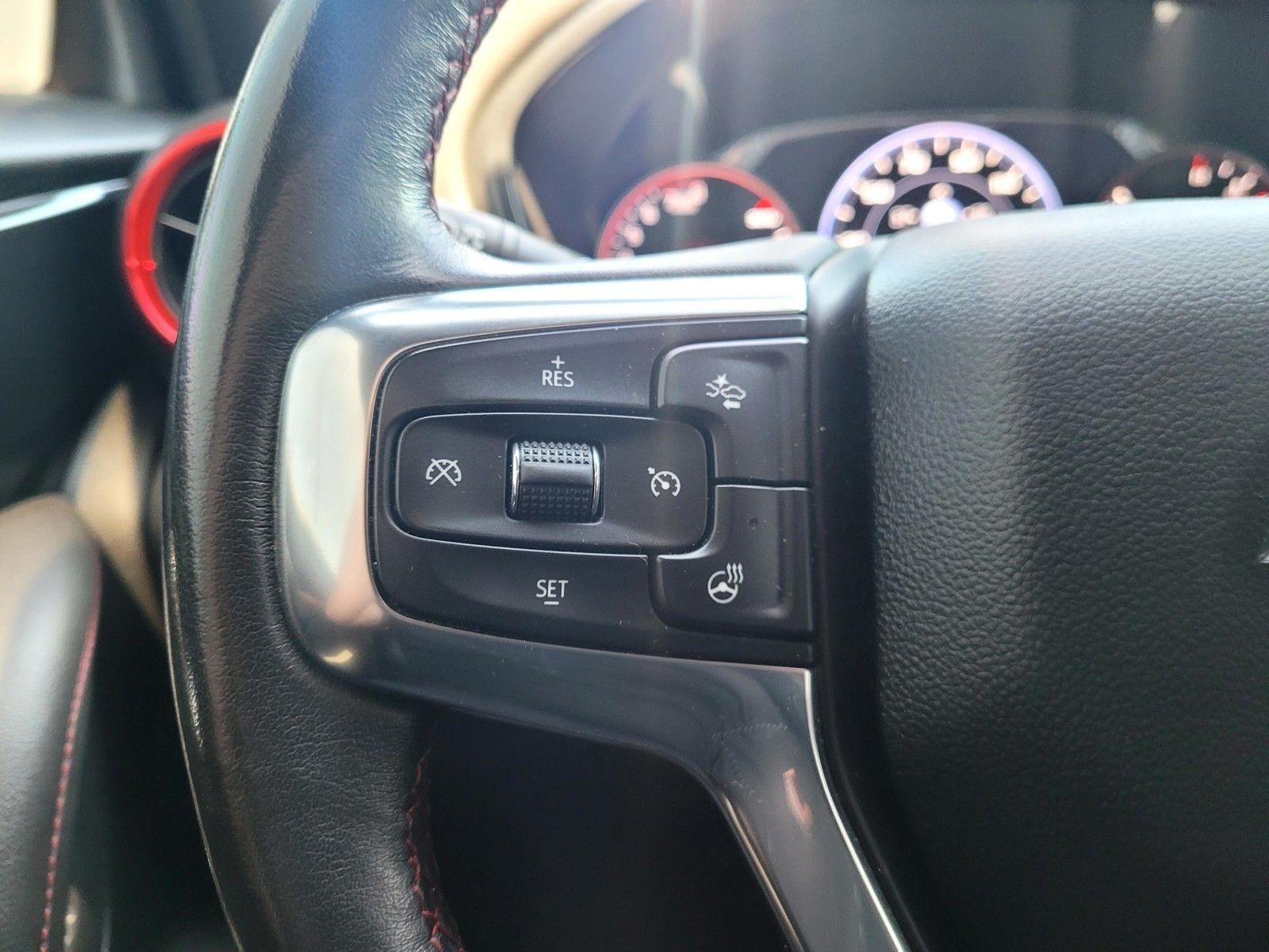 Used 2022 Black Chevrolet RS image 55