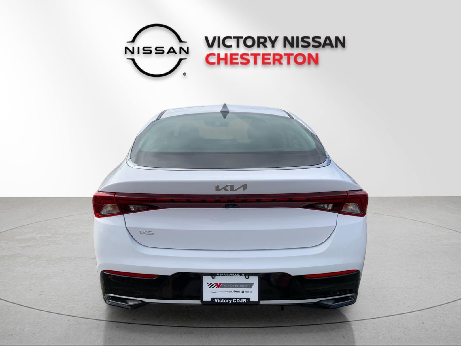 Used 2024 White Kia LXS image 3
