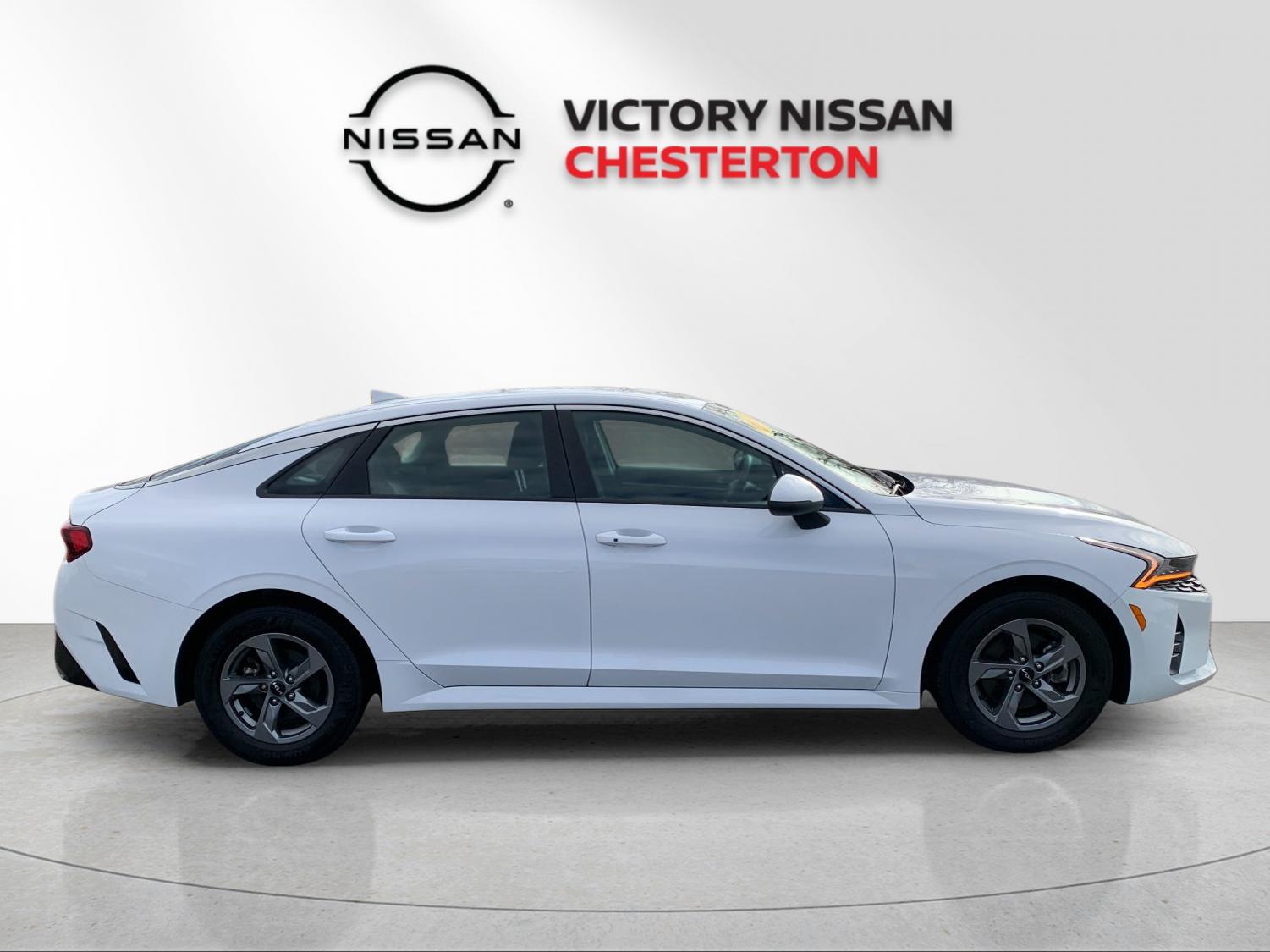 Used 2024 White Kia LXS image 5