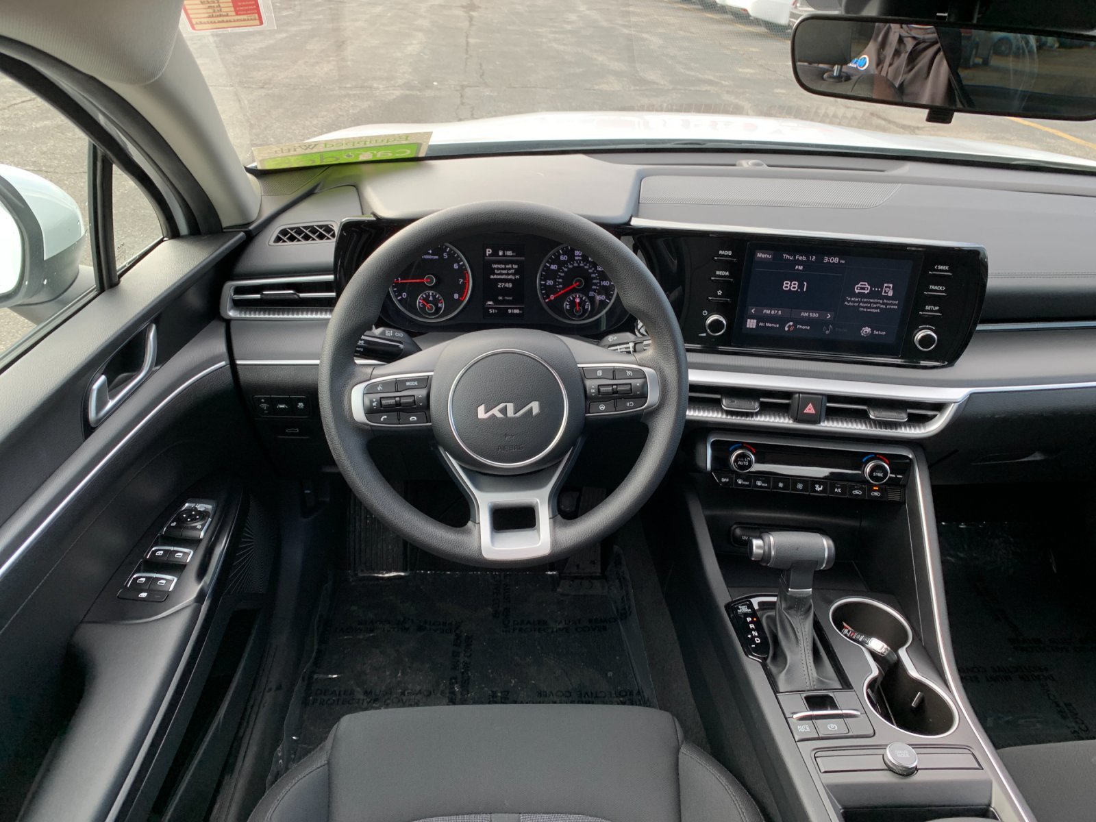 Used 2024 White Kia LXS image 16