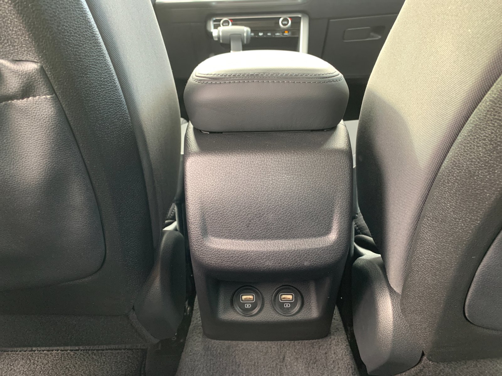 Used 2024 White Kia LXS image 14