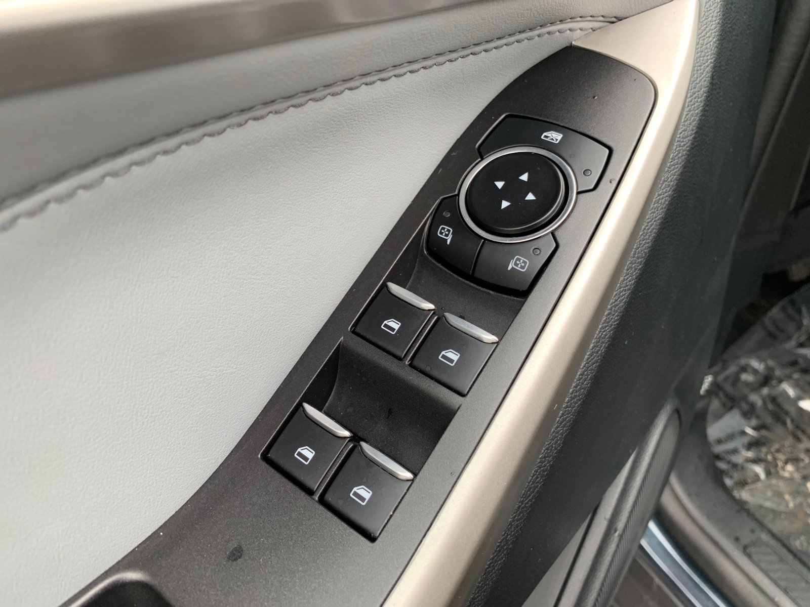 Used 2023 Blue Ford XLT image 13