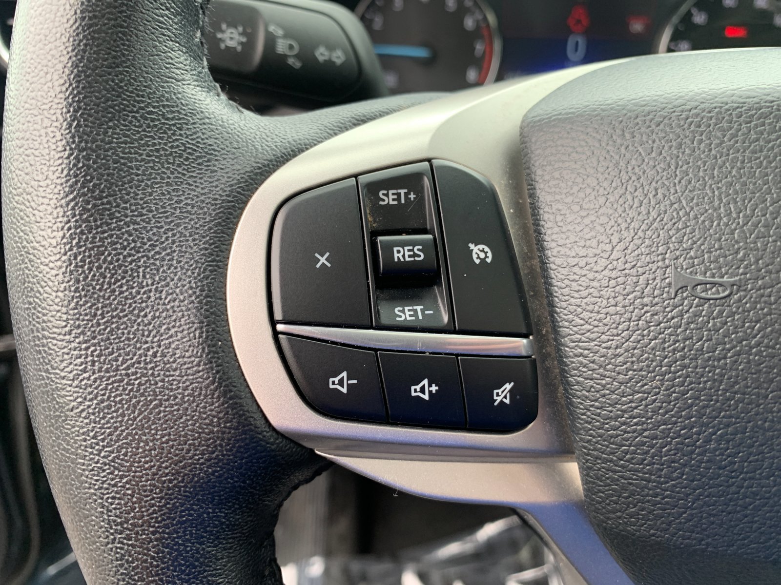 Used 2023 Blue Ford XLT image 28