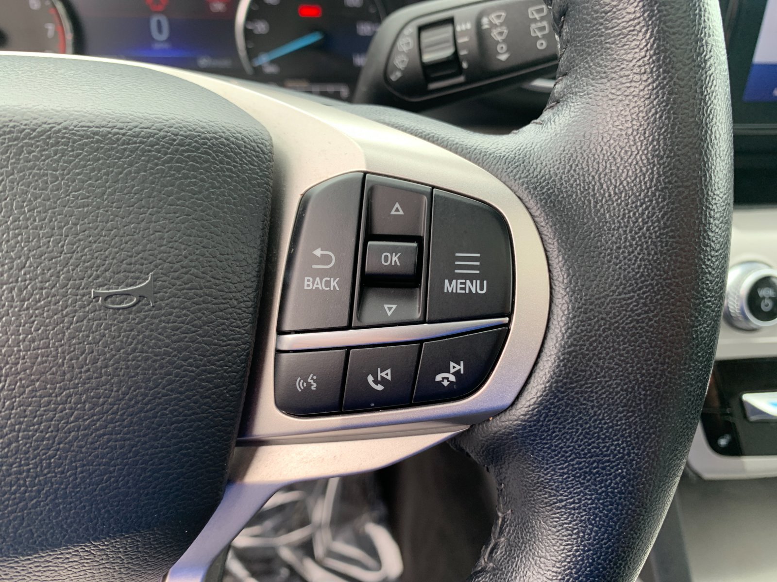 Used 2023 Blue Ford XLT image 29