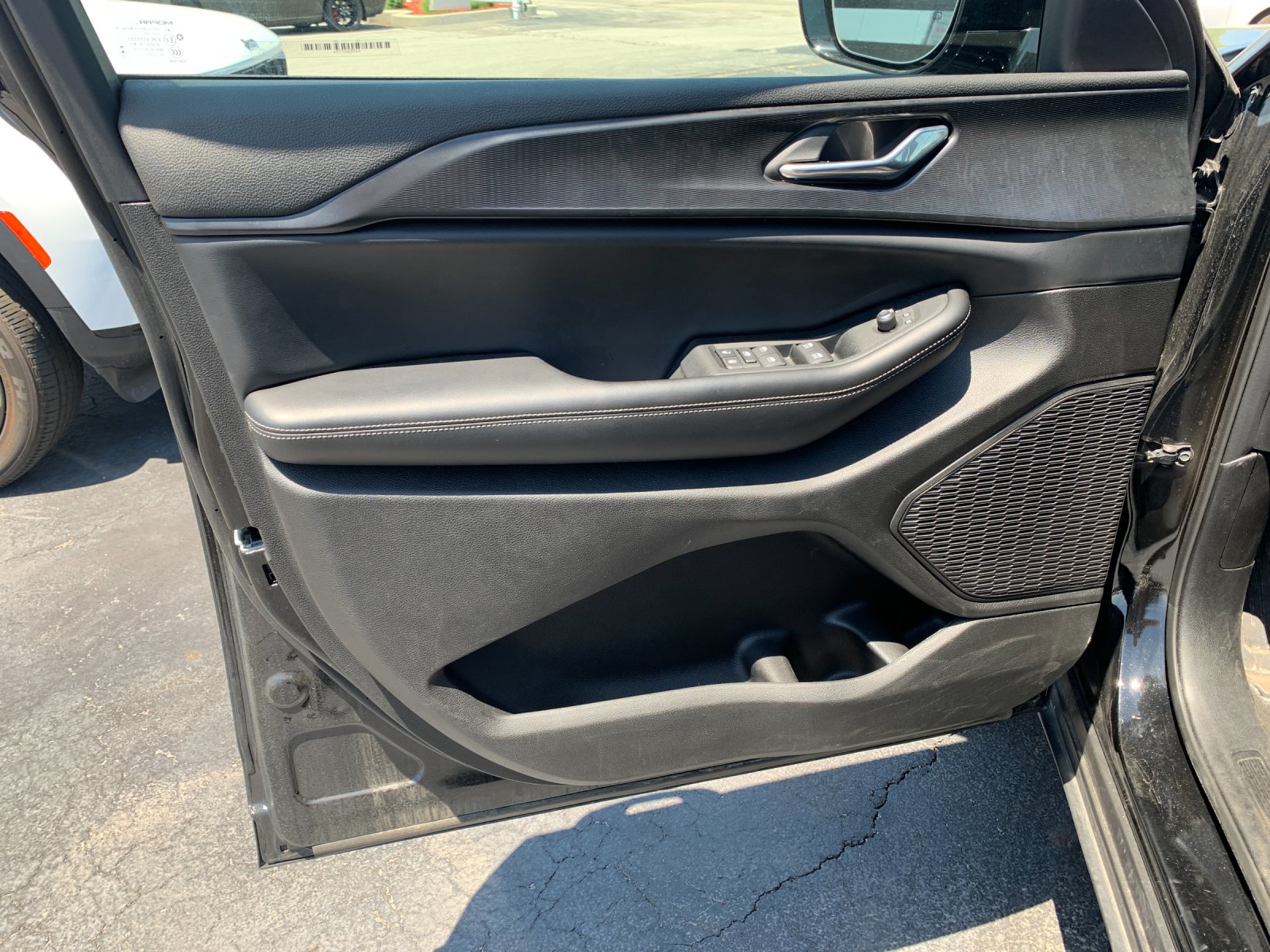 Used 2025 Black Jeep Altitude image 12