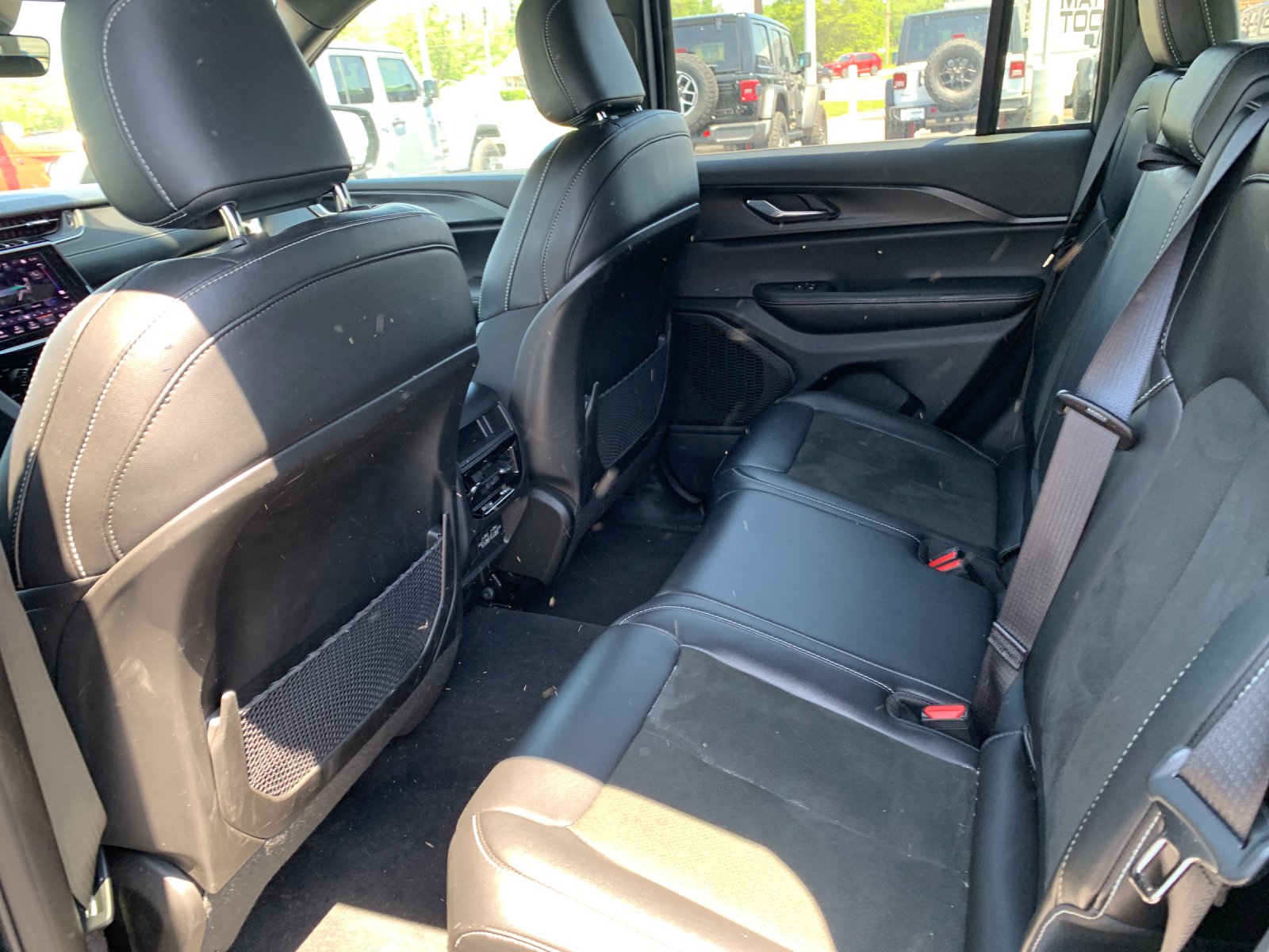 Used 2025 Black Jeep Altitude image 14