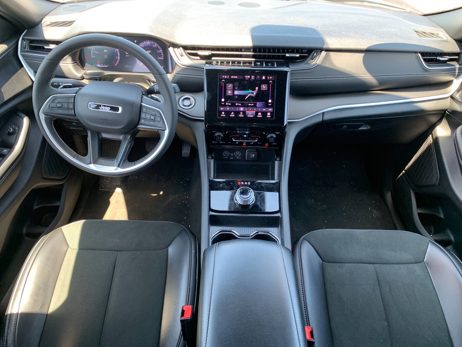 Used 2025 Black Jeep Altitude image 16