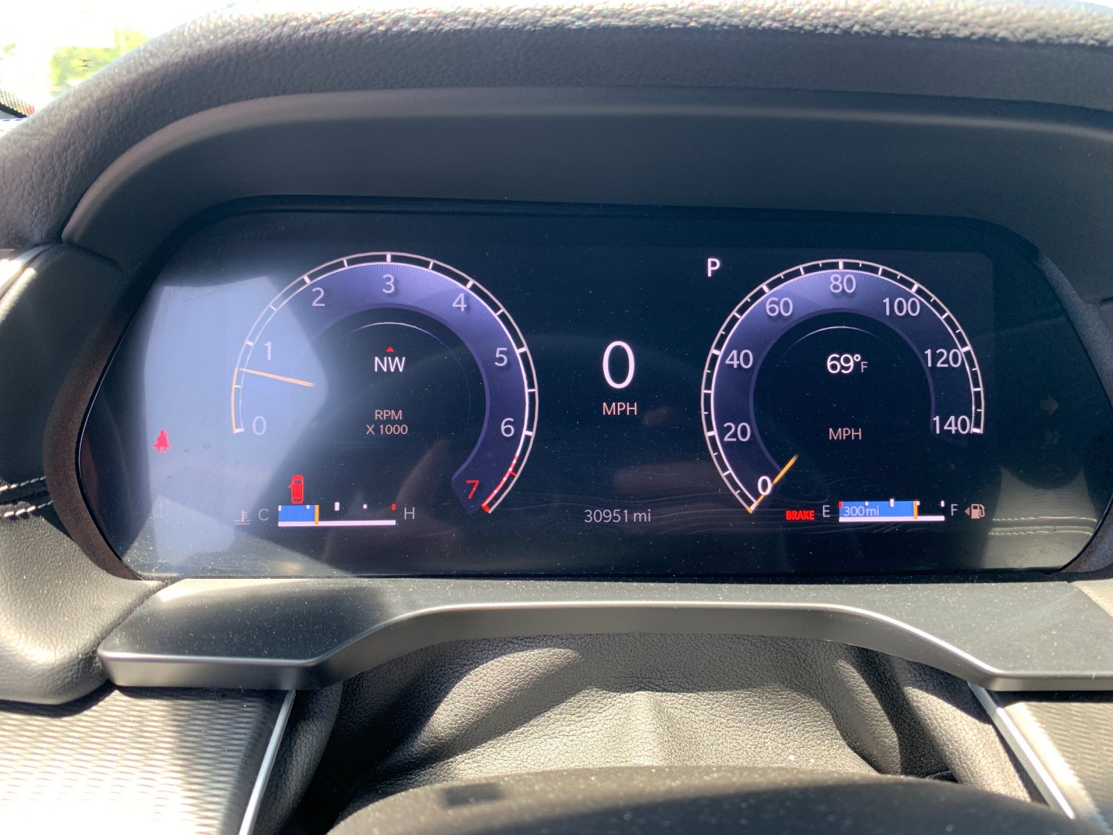 Used 2025 Black Jeep Altitude image 29