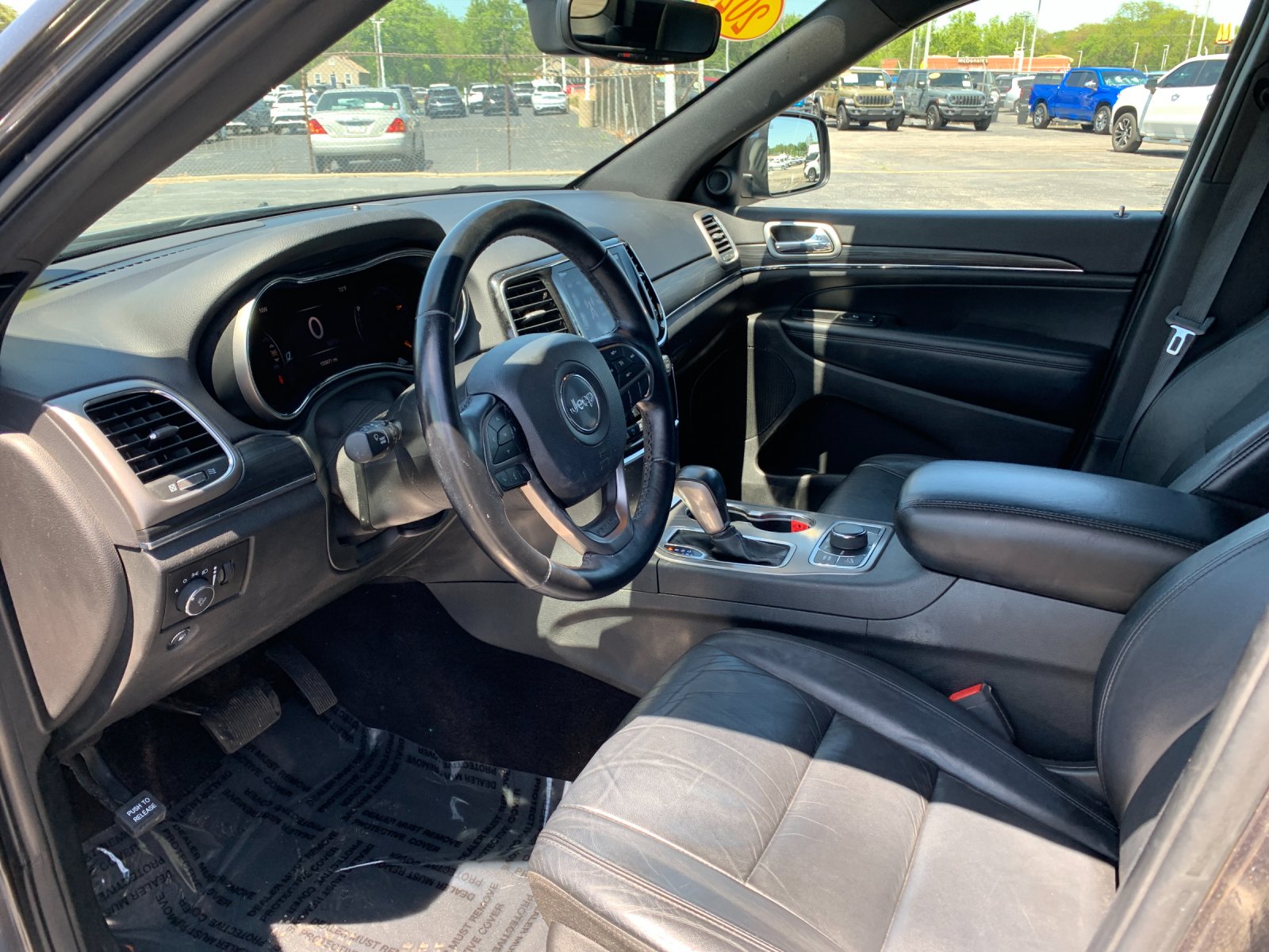 Used 2020 Gray Jeep Limited image 11