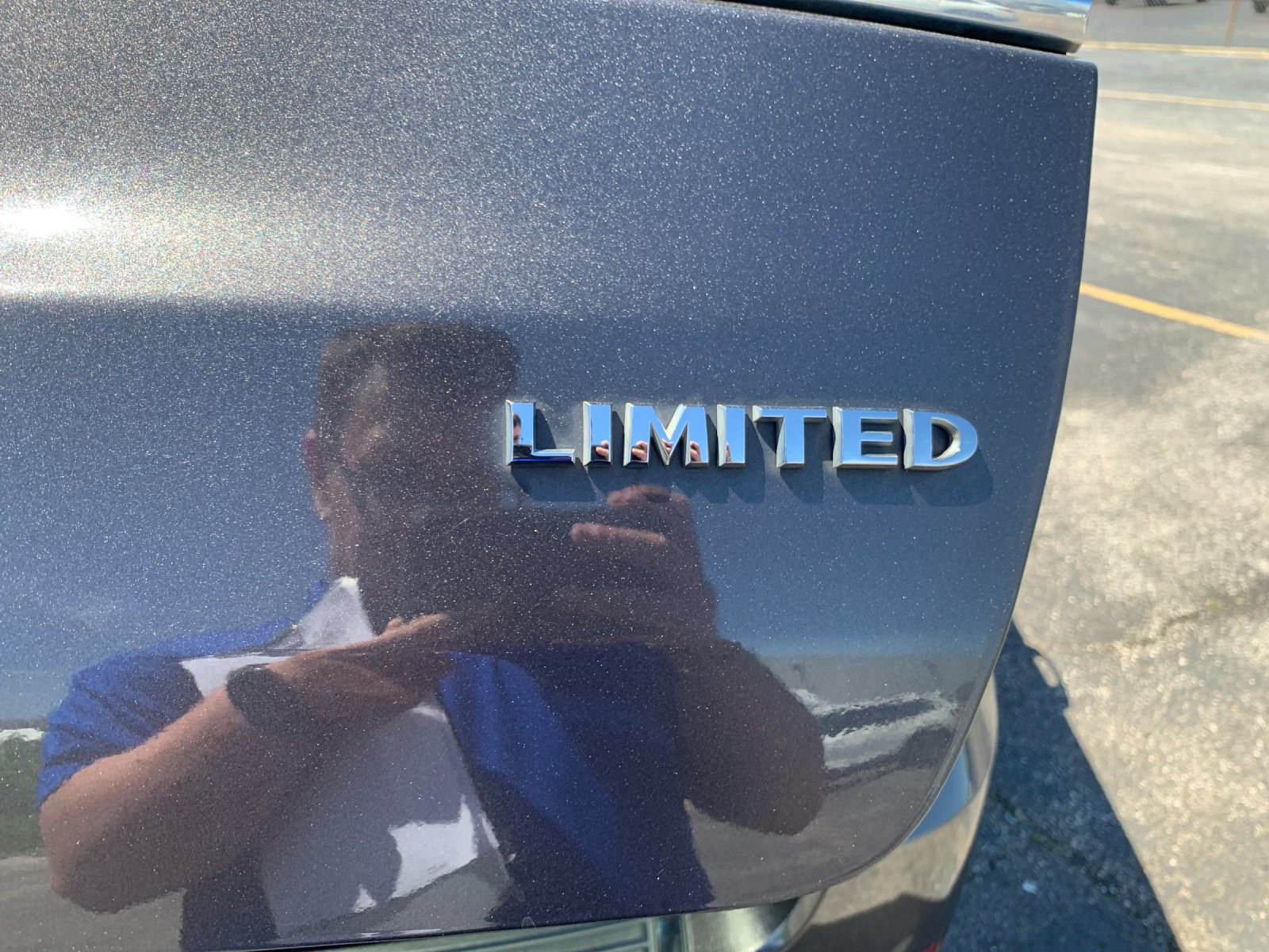 Used 2020 Gray Jeep Limited image 34