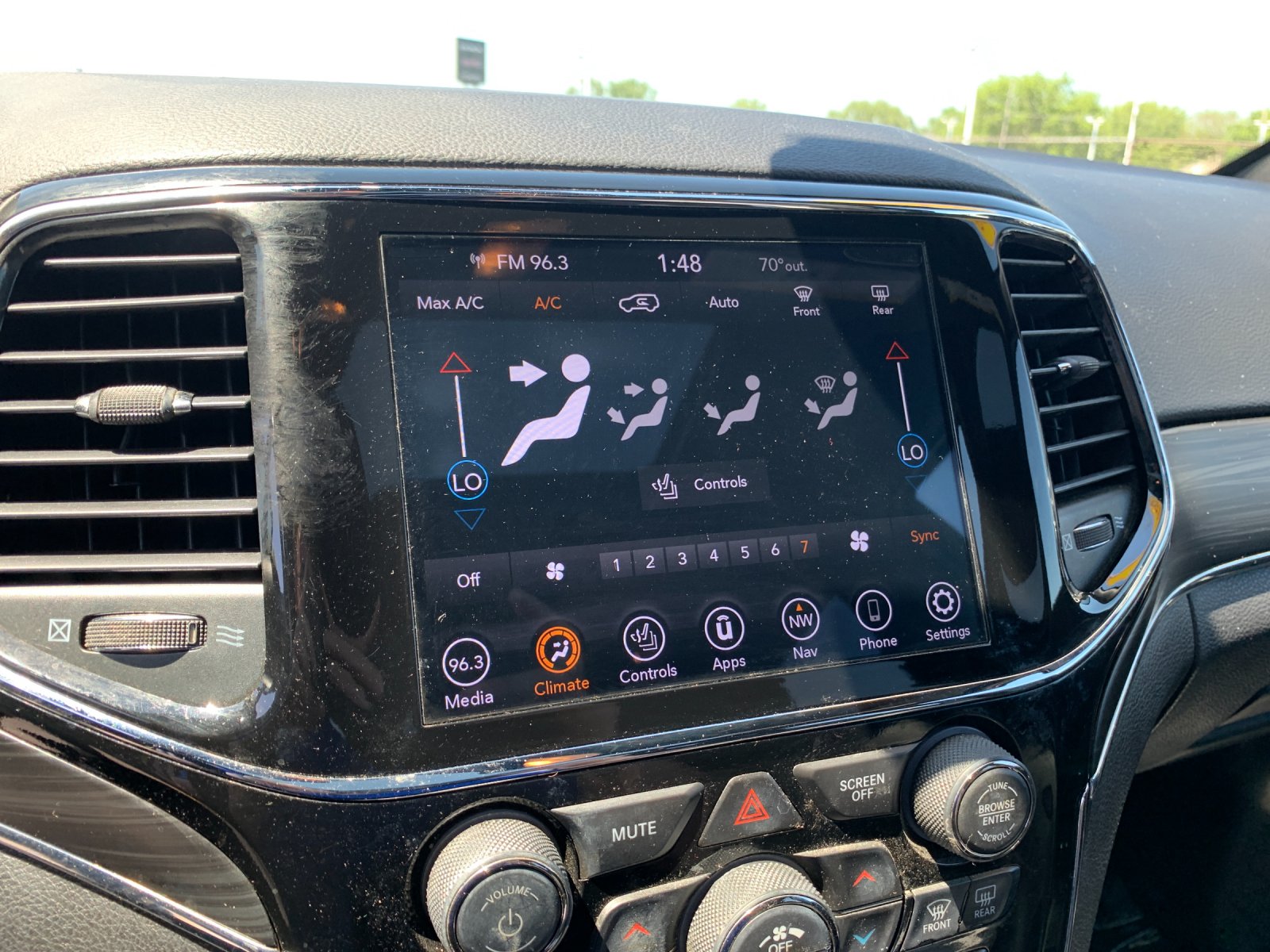 Used 2020 Gray Jeep Limited image 21