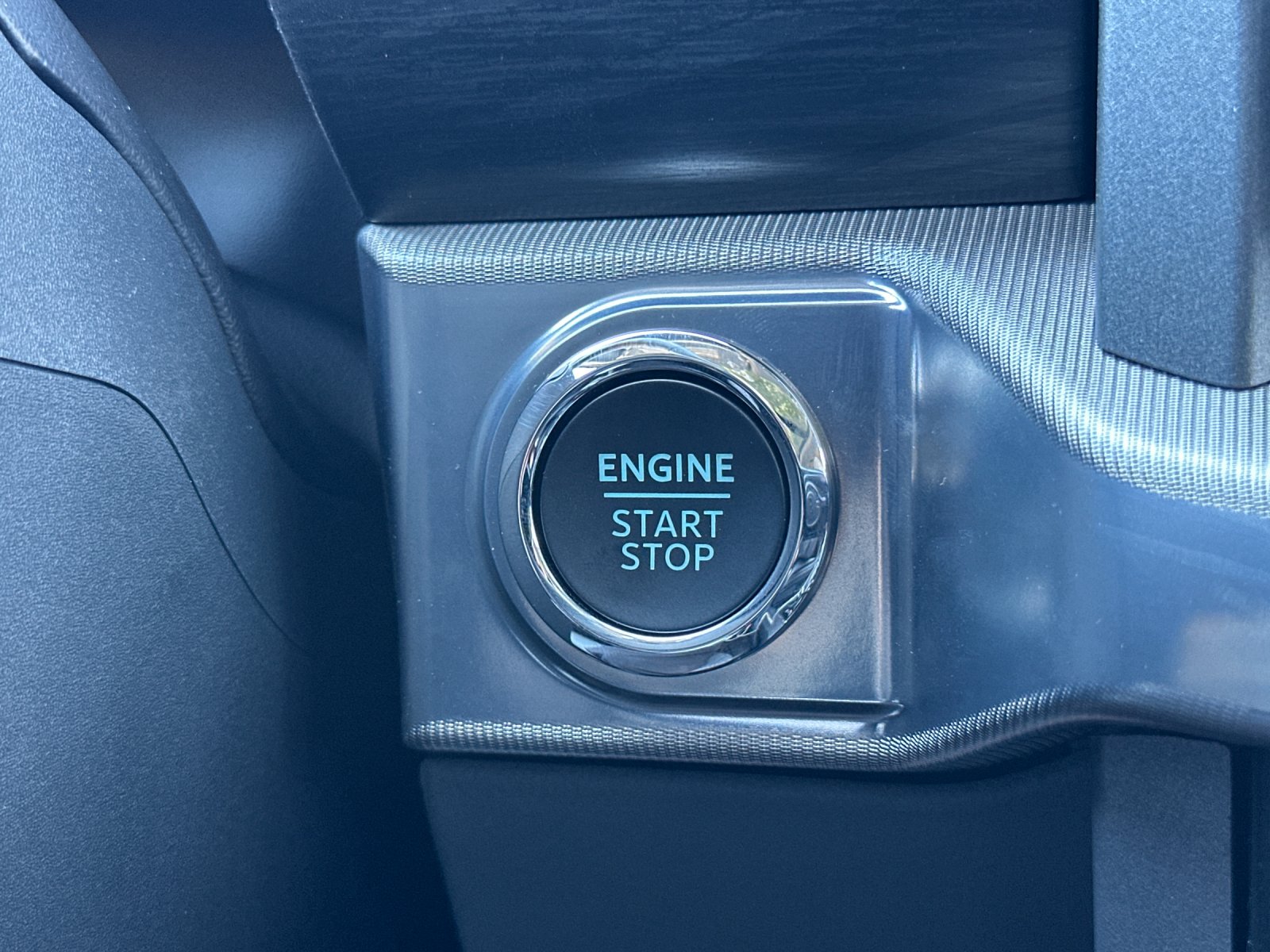 New 2026 Oxford White Ford Lariat® image 21
