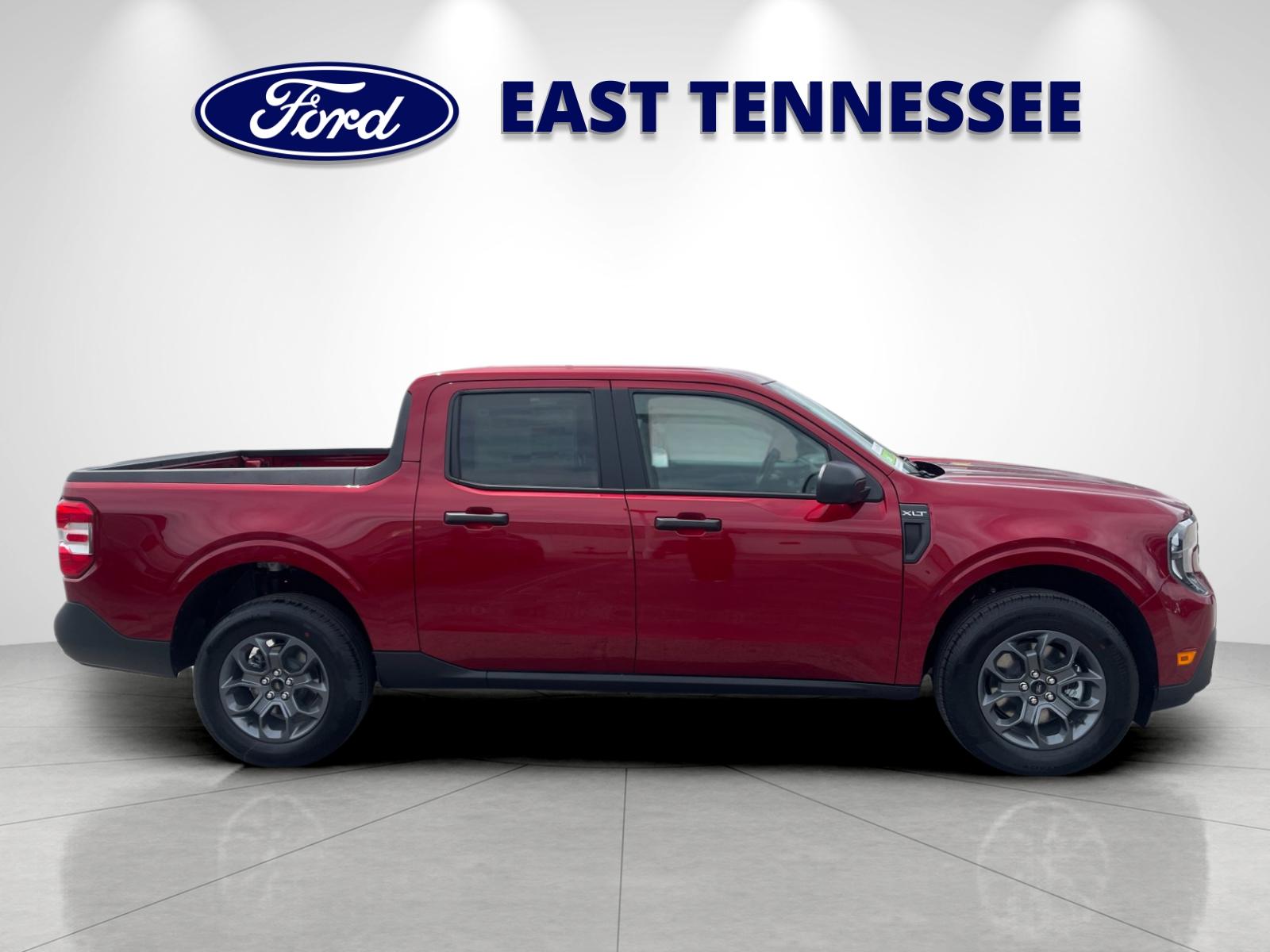 New 2026 Ruby Red Metallic Tinted Clearcoat Ford XLT image 2