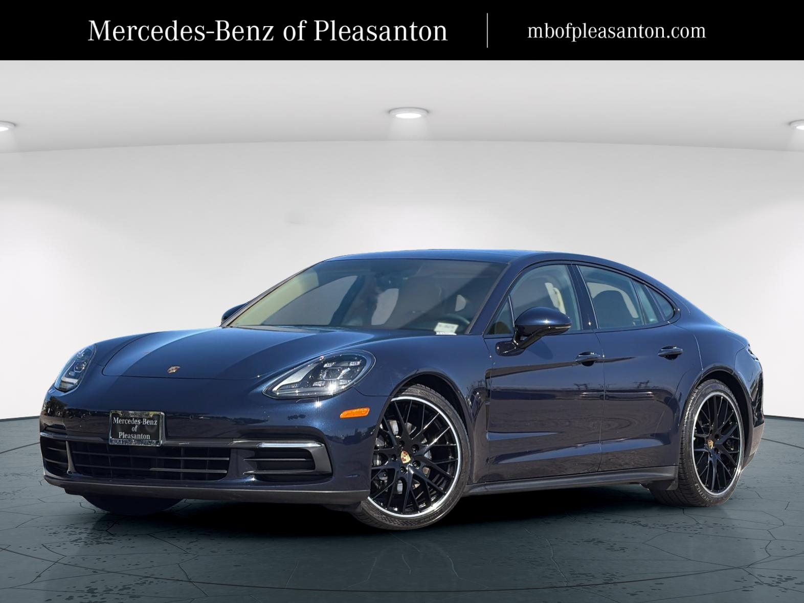 2018 Porsche Panamera's photo