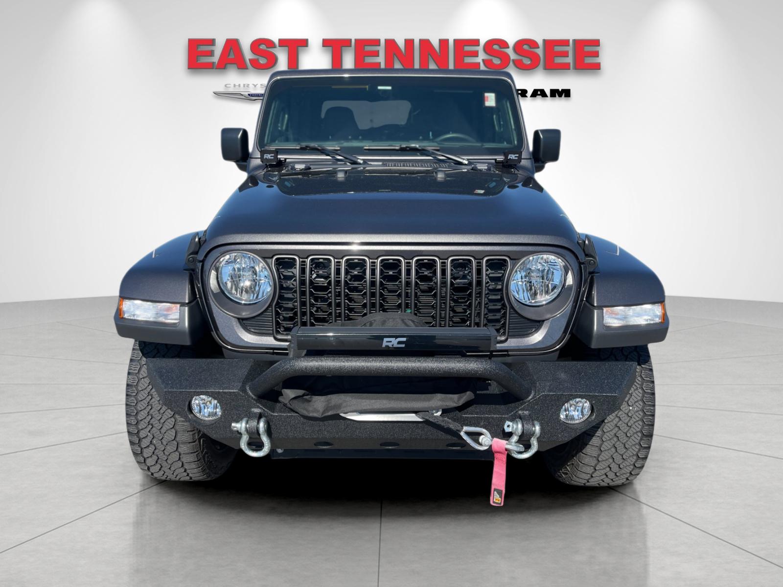 Used 2024 Gray Jeep Sport image 9