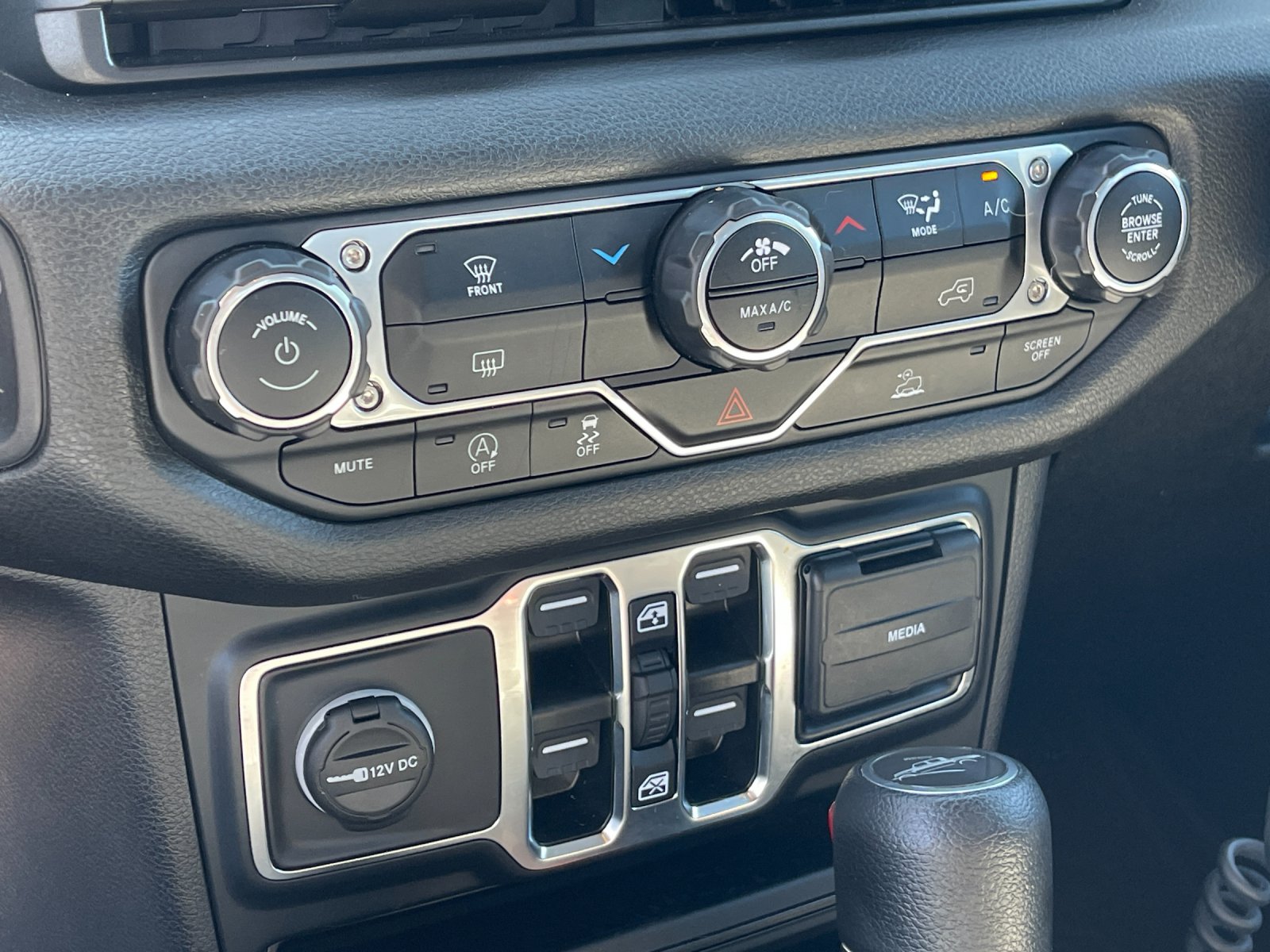 Used 2024 Gray Jeep Sport image 21