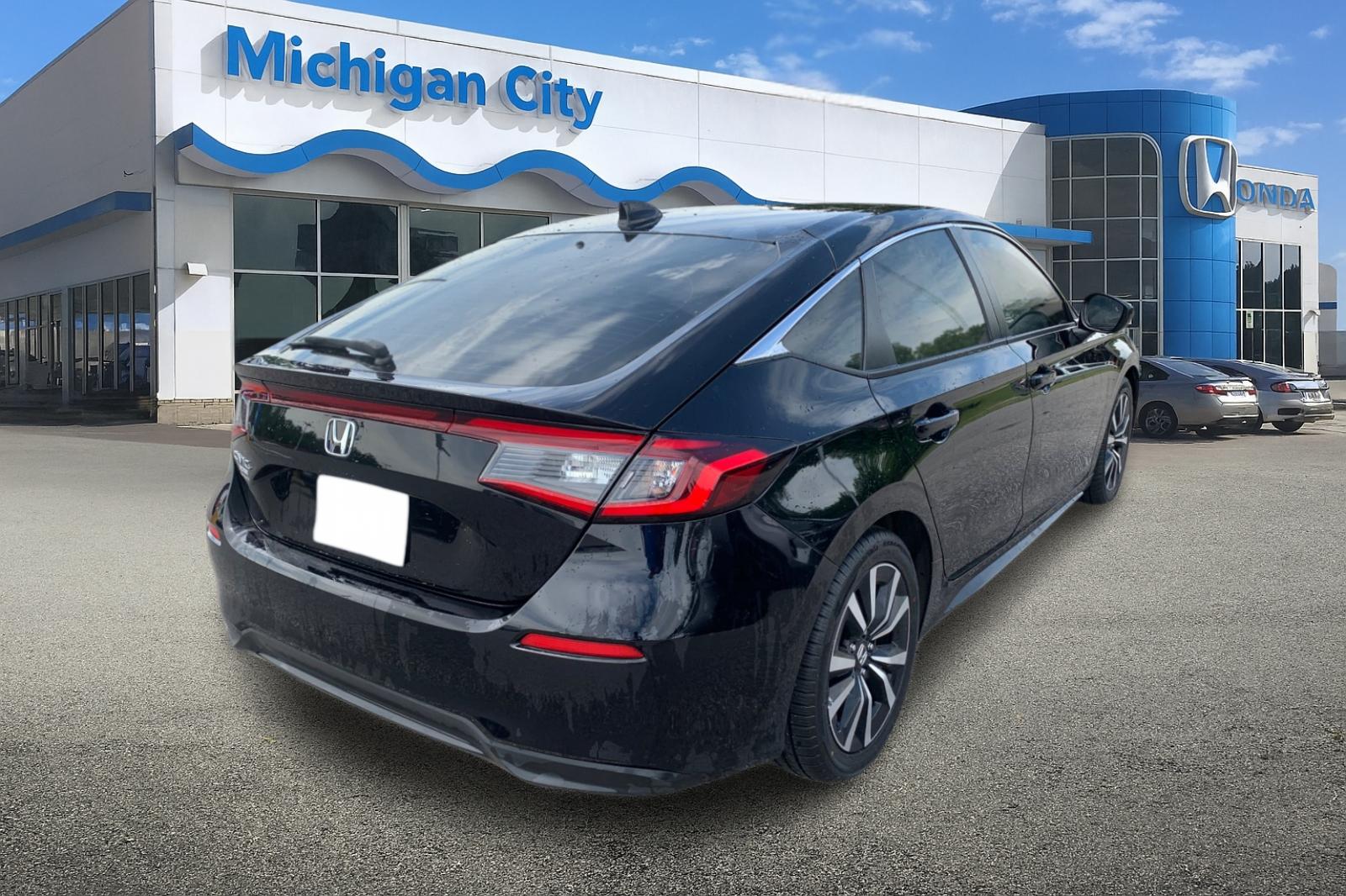 Certified Used 2022 Black Honda EX-L image 5