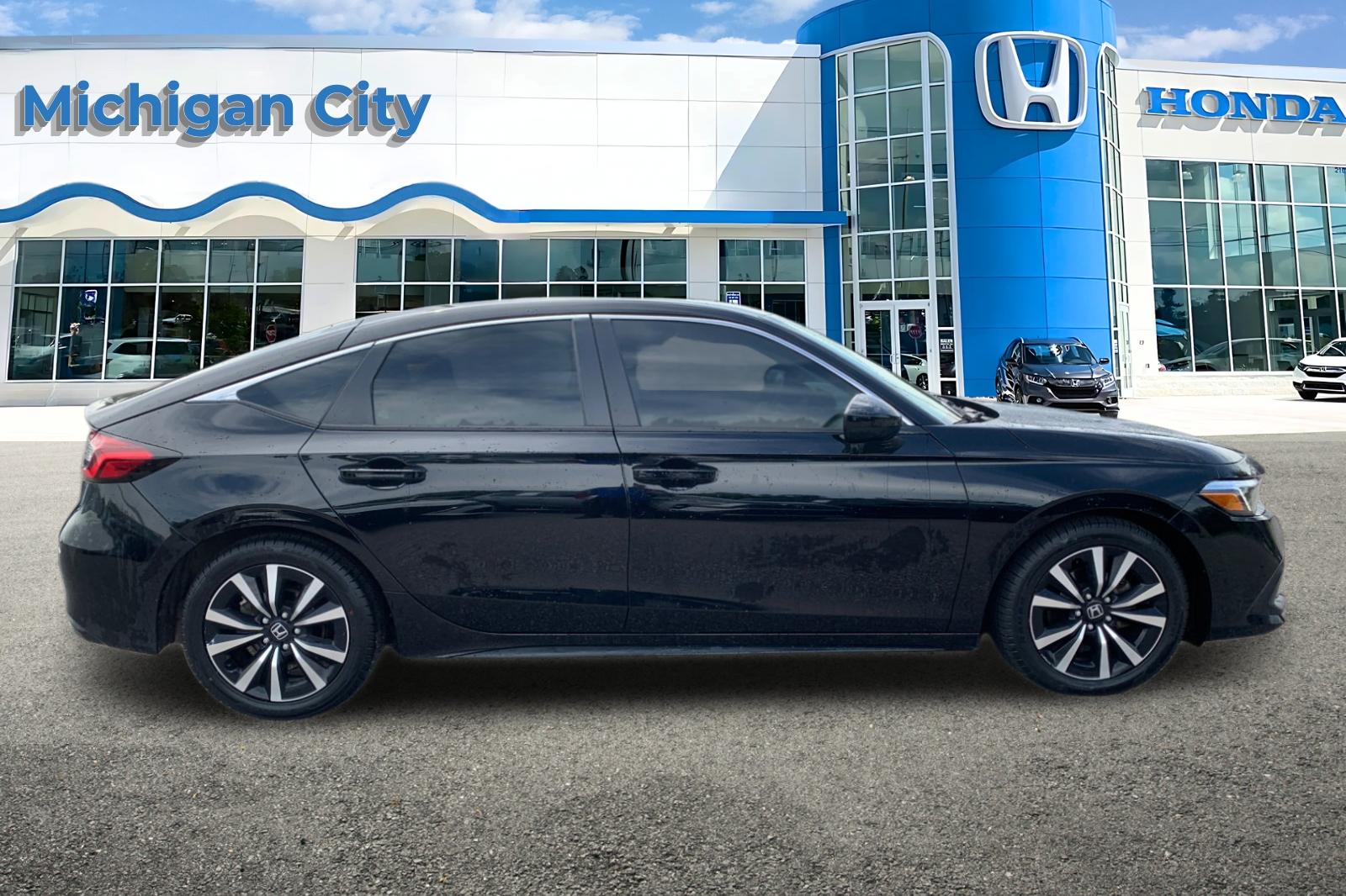 Certified Used 2022 Black Honda EX-L image 6