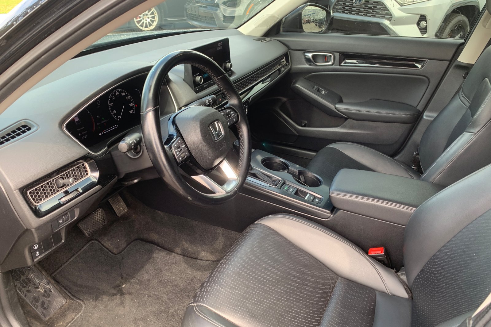Certified Used 2022 Black Honda EX-L image 11